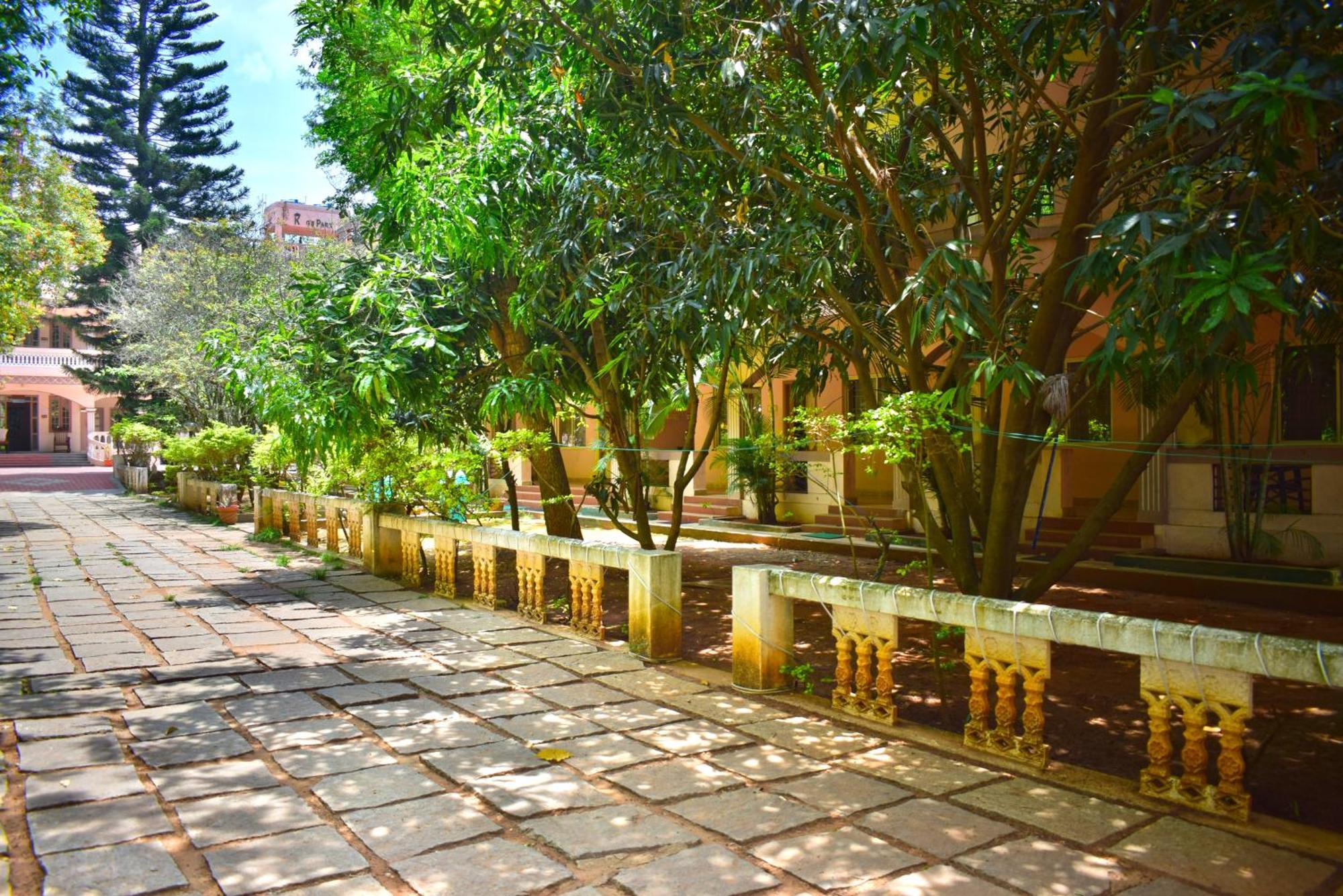 Jains Royal Palace Resorts Yelagiri Exterior photo