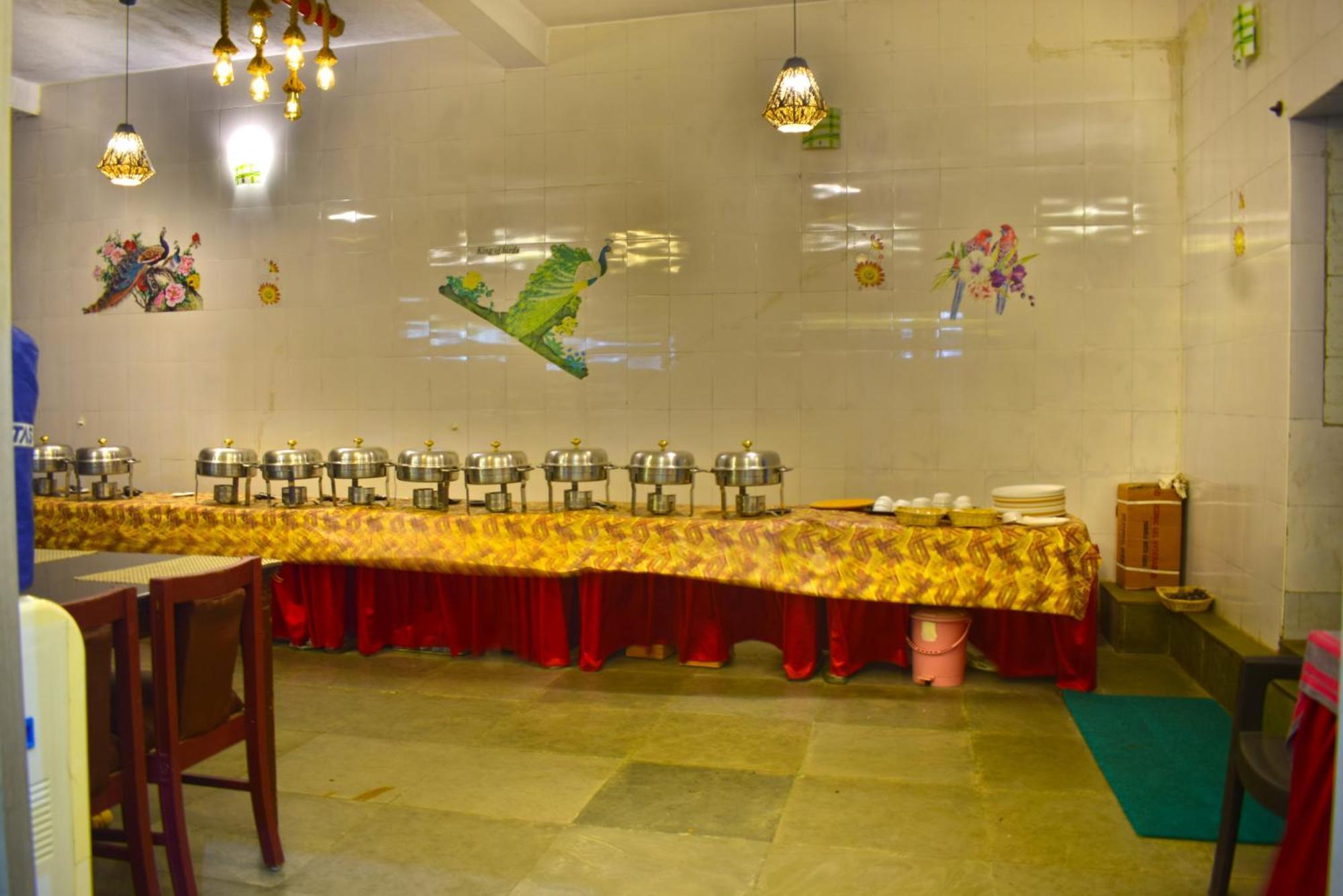 Jains Royal Palace Resorts Yelagiri Exterior photo