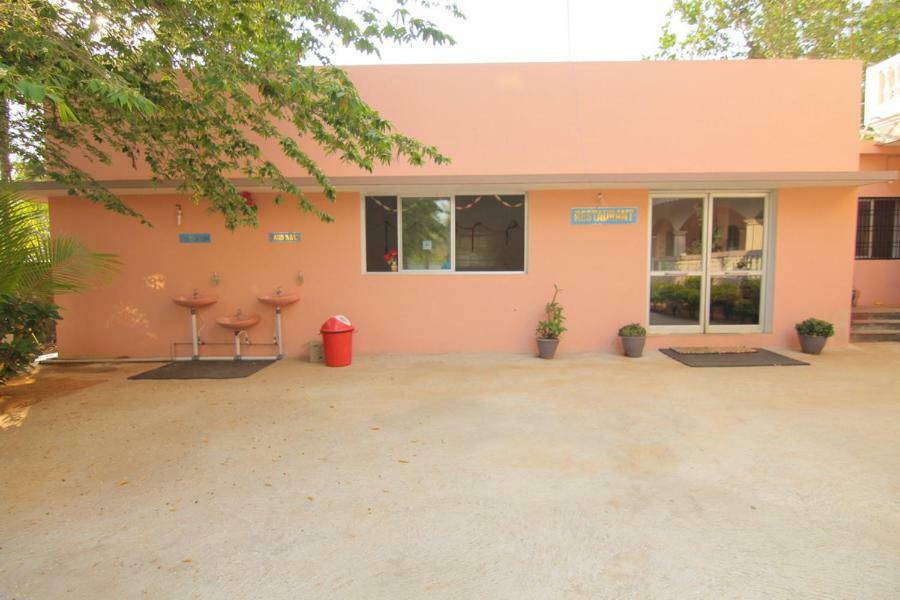 Jains Royal Palace Resorts Yelagiri Exterior photo